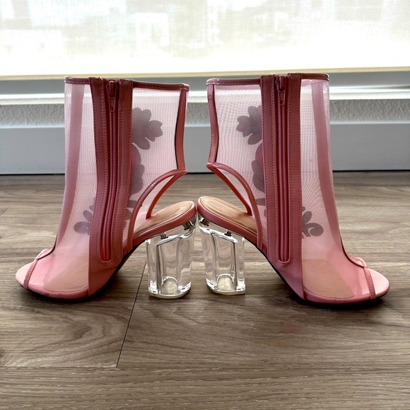 Vintage PINK EMBROIDERED MESH HEELS - Picture 3 of 7